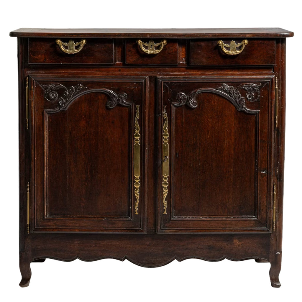 Buffet vitrine ancien en noyer datant des années 1800
