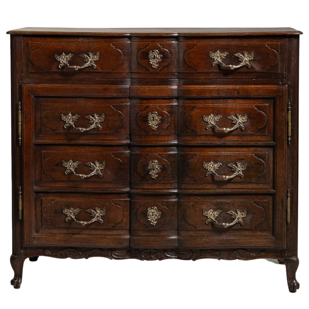 Commode sauteuse en noyer de style provençal, Château Provence, vers 1800