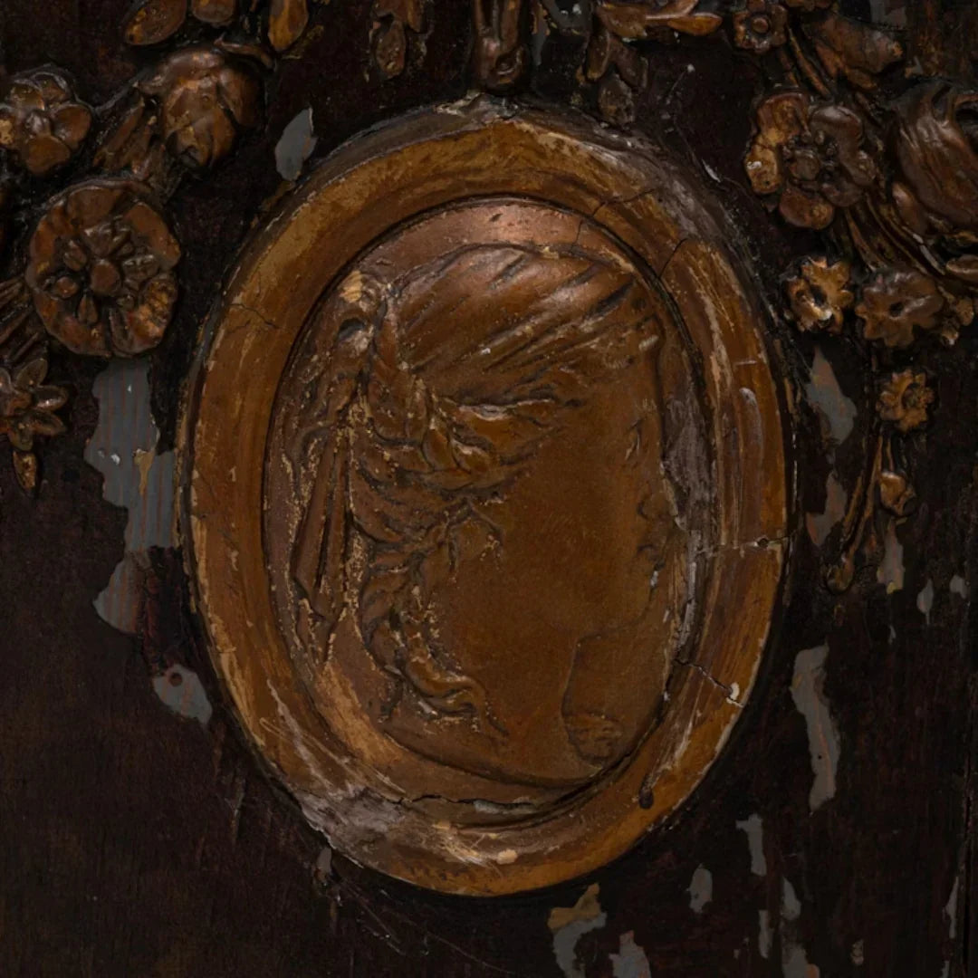 Buffet en marbre doré orné, France 1860