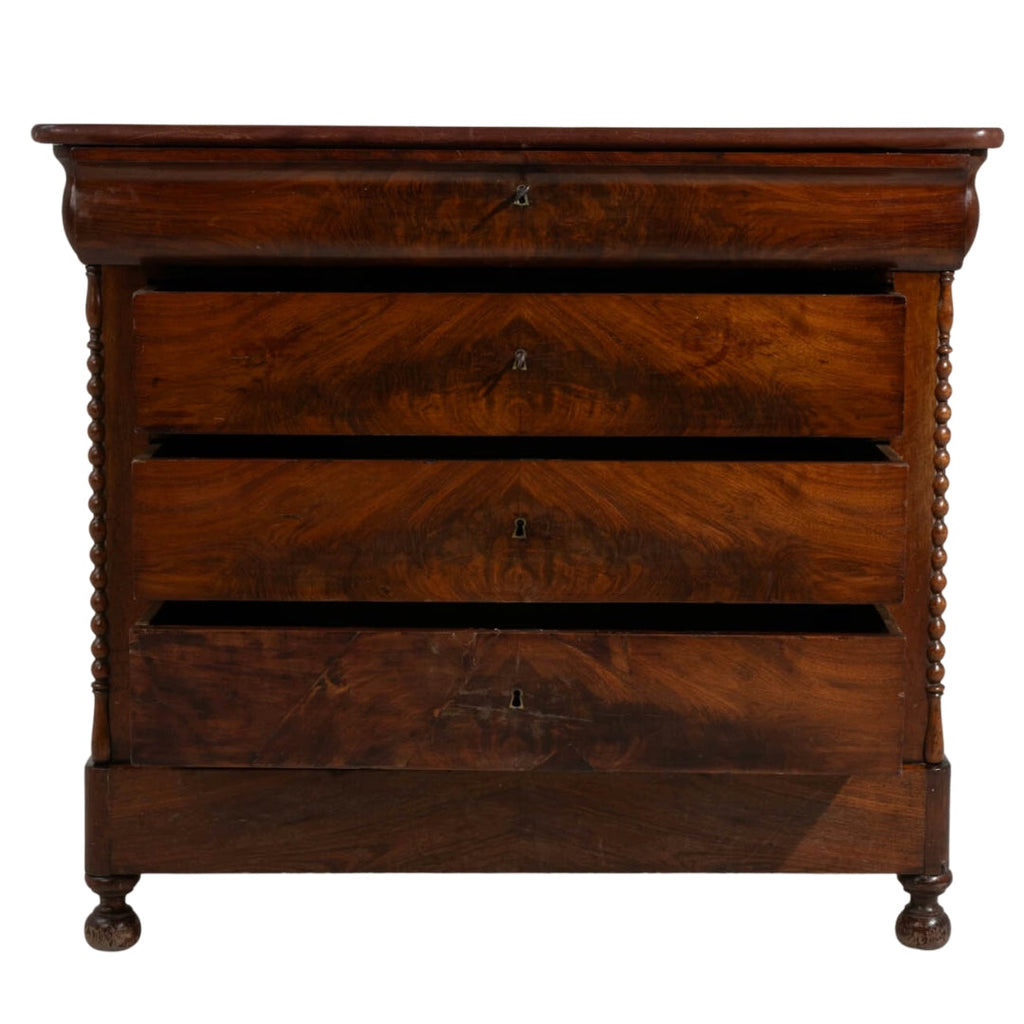 Commode française en noyer, circa 1870