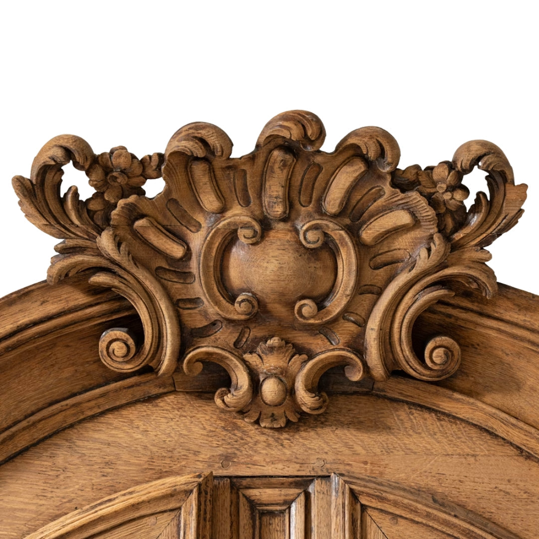 Vaisselier provincial Regal Grand en chêne, vers 1870
