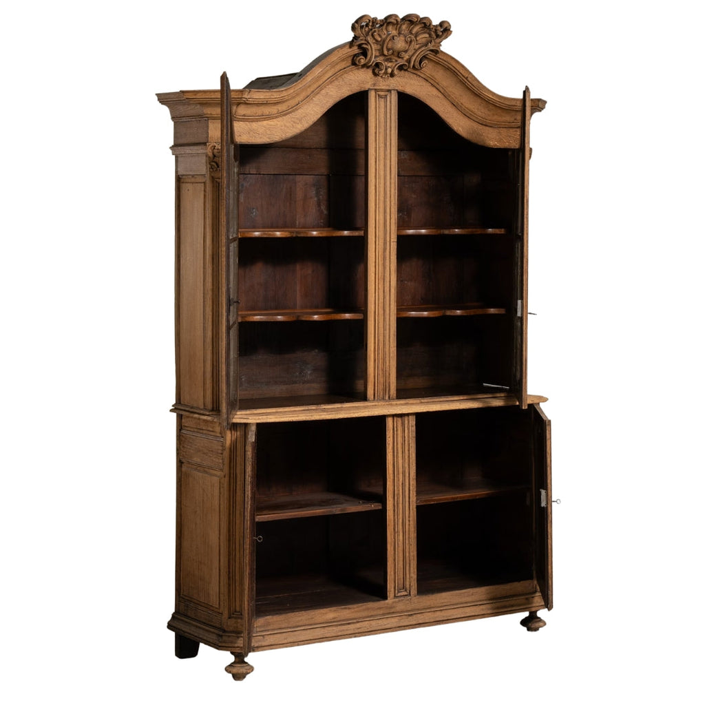Vaisselier provincial Regal Grand en chêne, vers 1870