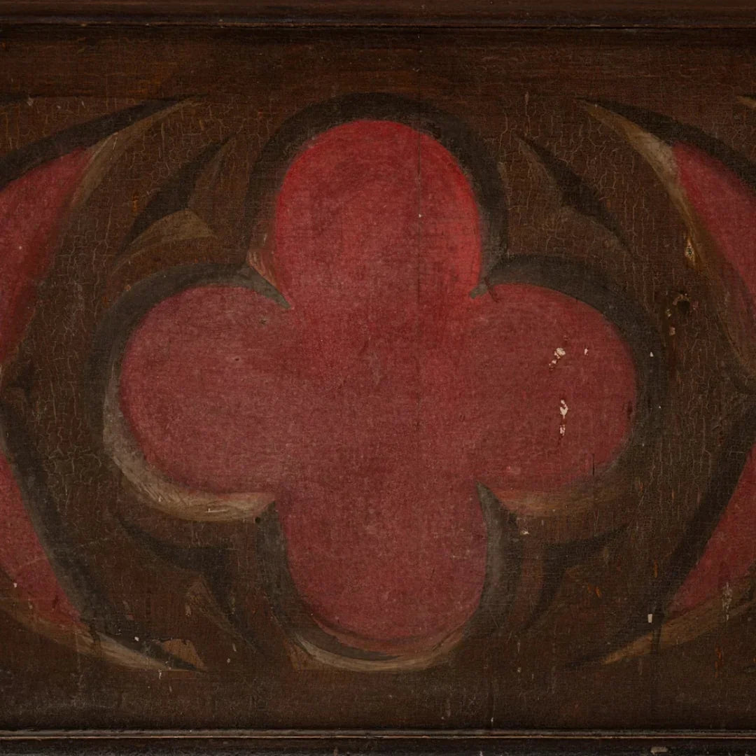 Petit Cabinet Néo-Gothique à Motifs de Quatre-feuilles, Circa 1900