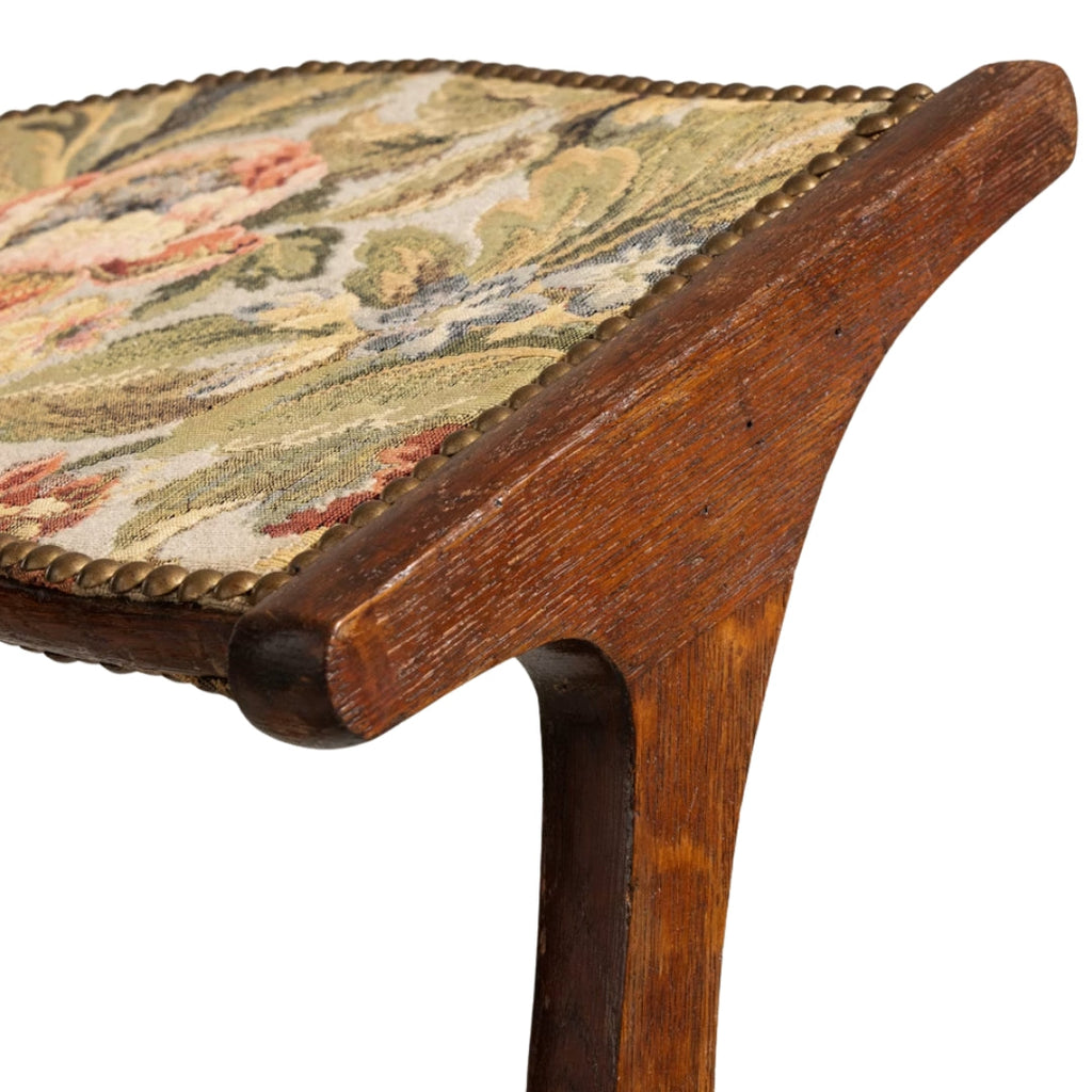 Fauteuil Régence à tapisserie florale, Circa 1860