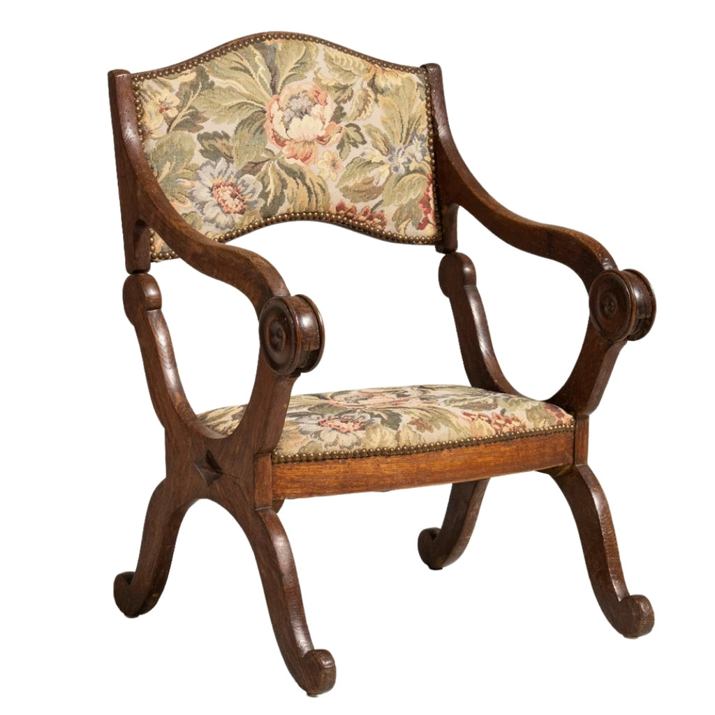 Fauteuil Régence à tapisserie florale, Circa 1860
